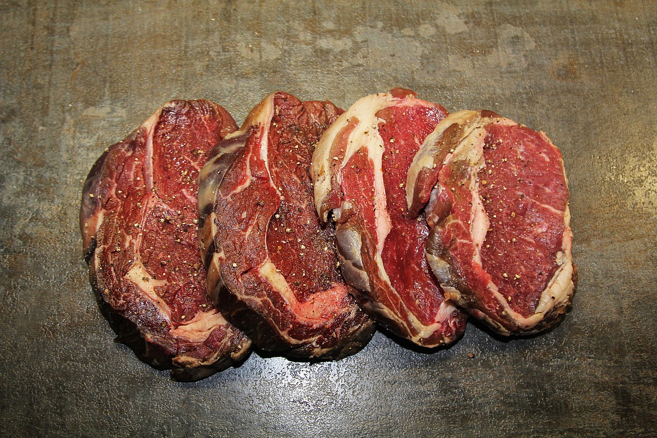 Porterhouse vs Ribeye